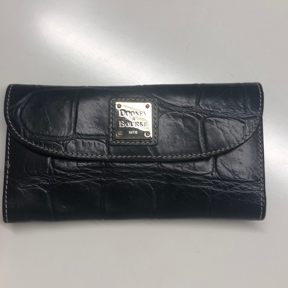 DOONEY AND BURT WALLET